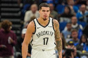 就放开拔！小迈克尔·波特半场8中6&三分3中3轰下两队最高18分